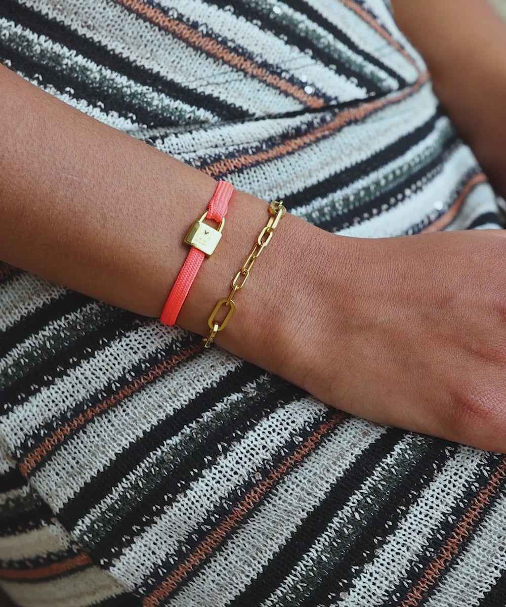 Billy Neon Pink | Gold